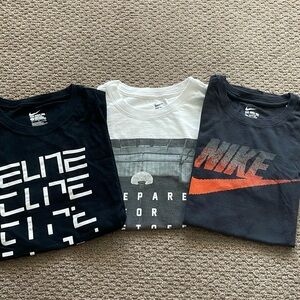 BUNDLE! Three Kids NIKE Tees in Size Large